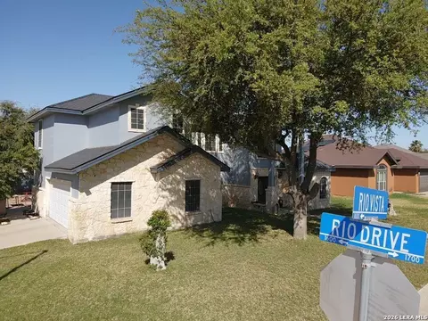 Exterior - 1612 Rio Vista Dr, Eagle Pass, TX 78852 photo 2 of 3