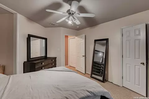 Bedroom - 1612 Rio Vista Dr, Eagle Pass, TX 78852 photo 2 of 5