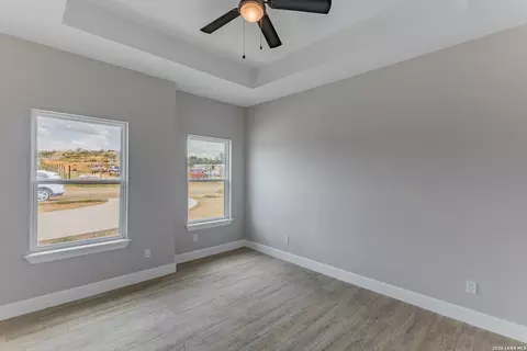 Bedroom - 183 Pleasant Dr, Eagle Pass, TX 78852 photo 2 of 3