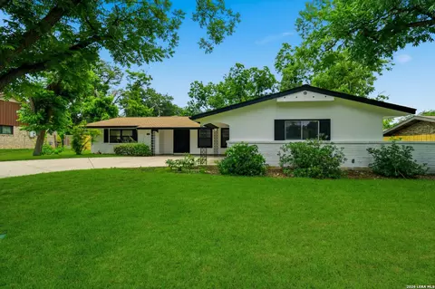 742 Winfield Cir, Windcrest, TX 78239