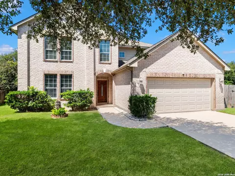 8714 Santa Fe Cv, Helotes, TX 78023