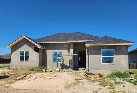 3194 Ethel Dr, Eagle Pass, TX 78852