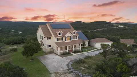 1040 County Road 2720, Mico, TX 78056