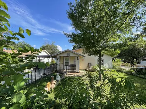 330 Bradley St, San Antonio, TX 78211