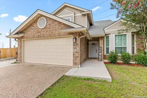 7903 Corum Trail Dr, San Antonio, TX 78244