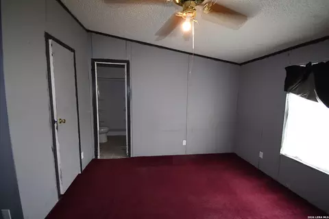 517 Corley Dr, Devine, TX 78016 photo 22