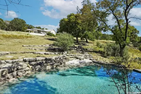 174 Cedar Rock Trl, Hunt, TX 78024