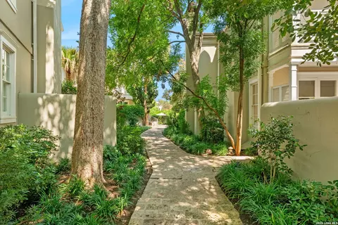 122 Chester #5, San Antonio, TX 78209
