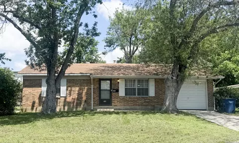 540 SE New, Braunfels, TX 78130