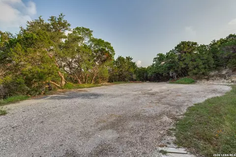 19932 Scenic Loop Rd, Helotes, TX 78023 photo 2