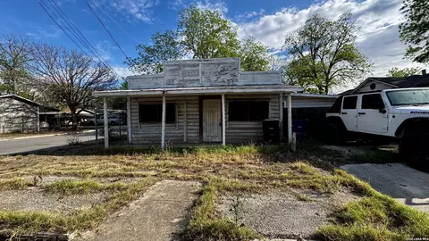 300 Queretaro St, San Antonio, TX 78237