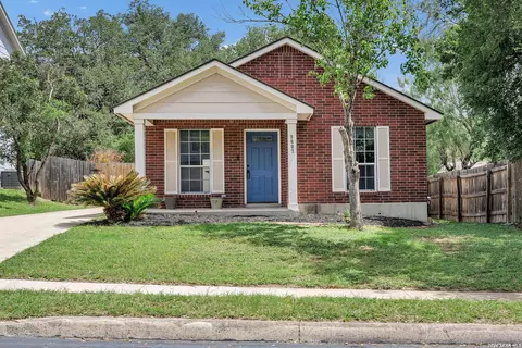 8607 Willow Glen Dr, San Antonio, TX 78250