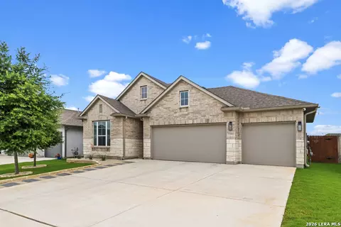 1960 Colonial Ave, New Braunfels, TX 78130