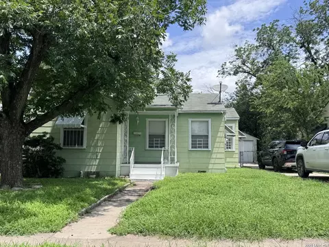 1223 Essex, San Antonio, TX 78210