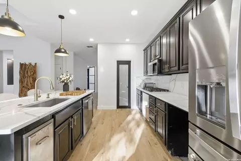 24111 Seven Winds, San Antonio, TX 78258