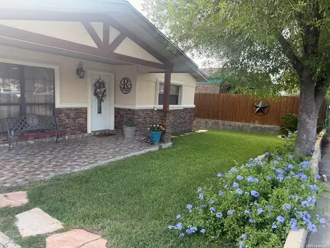 Other - 783 Trinity St, Eagle Pass, TX 78852 photo 2 of 6