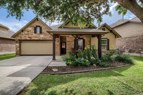 2047 Pecan Bnd, New Braunfels, TX 78130