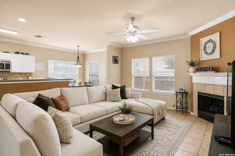 636 Silo St, Schertz, TX 78154