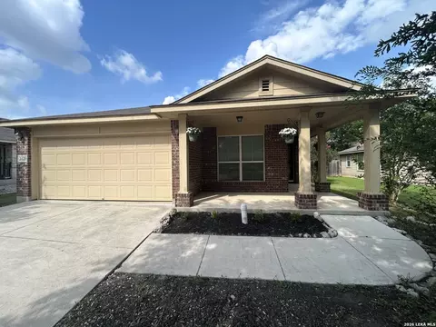 2125 Hazelwood, New Braunfels, TX 78130
