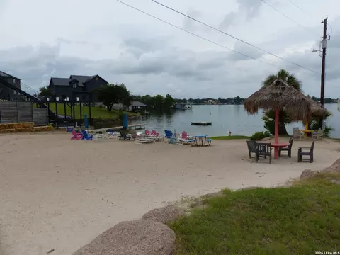 604 Highcrest Dr #225, Granite Shoals, TX 78654
