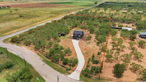 111 County Road 2660, Devine, TX 78016 photo 55