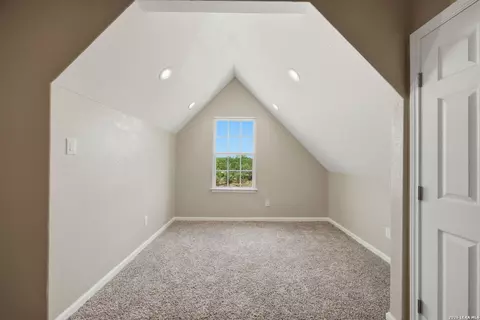111 County Road 2660, Devine, TX 78016 photo 50