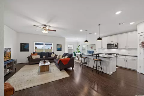 10788 Rosalina Loop, Converse, TX 78109