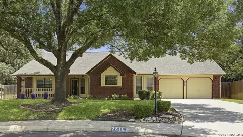 2510 Wood Run, San Antonio, TX 78251