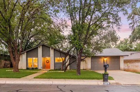 2818 Oak Leigh St, San Antonio, TX 78232