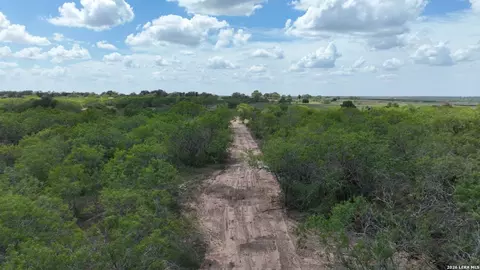 501 County Road 477, Stockdale, TX 78160