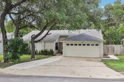 7111 Bart Hollow Dr, San Antonio, TX 78250