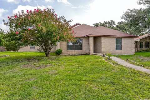 6703 Linn Lake Dr, San Antonio, TX 78244