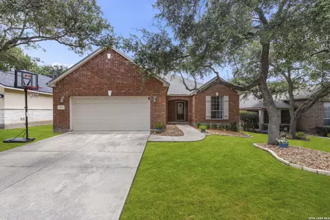 19522 Highgrove Ln, San Antonio, TX 78258