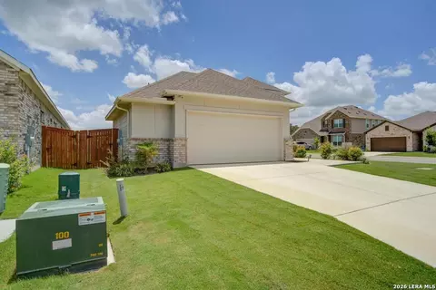 108 Mallorys, Castroville, TX 78009