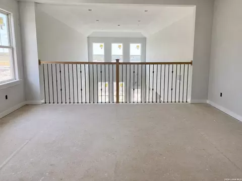 Living - 11208 Schmidt Ln, Converse, TX 78109 photo 1 of 4