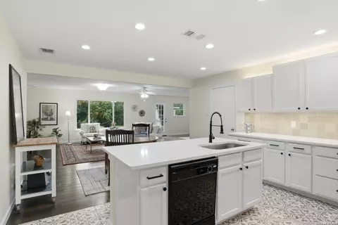 1614 Merriford Ln, San Antonio, TX 78209