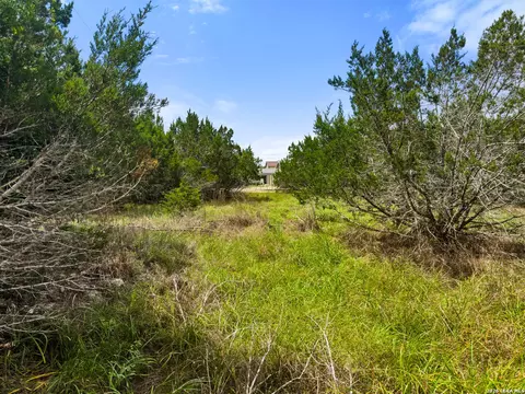 541 Henderson Dr, Spring Branch, TX 78070