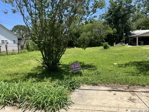 720 Everest Ave, San Antonio, TX 78209