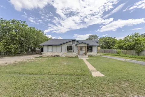 170 Dorsey St, San Antonio, TX 78221