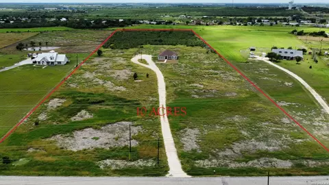 2512 Schwab Rd, Seguin, TX 78155