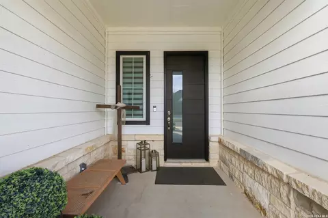 8596 Stackstone, Schertz, TX 78154 photo 3