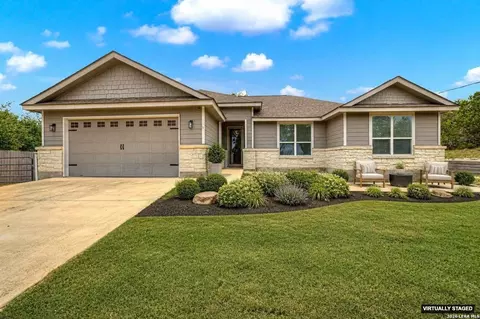 1041 Madrone Rd, Fischer, TX 78623