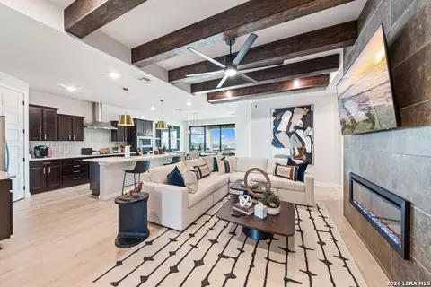 225 Jens Dr, Mico, TX 78056
