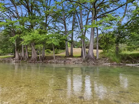 View/Area - 1260 Magers, Concan, TX 78801 photo 10 of 11