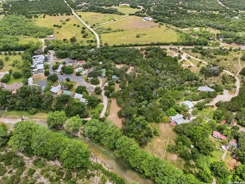 View/Area - 1260 Magers, Concan, TX 78801 photo 8 of 11