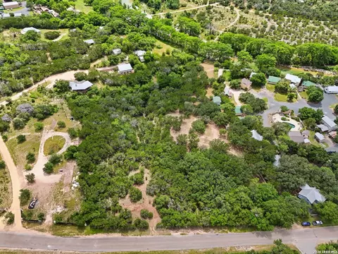 View/Area - 1260 Magers, Concan, TX 78801 photo 5 of 11