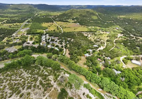 View/Area - 1260 Magers, Concan, TX 78801 photo 7 of 11