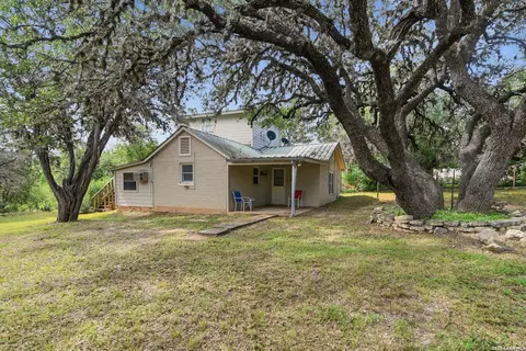 Exterior - 1260 Magers, Concan, TX 78801 photo 5 of 15