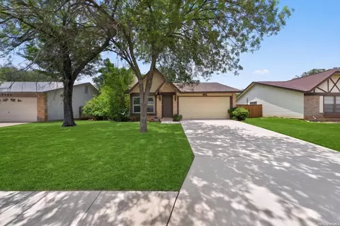 9410 Valley Bnd, San Antonio, TX 78250