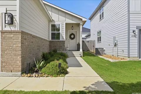 4010 Fallow Xing, Saint Hedwig, TX 78152
